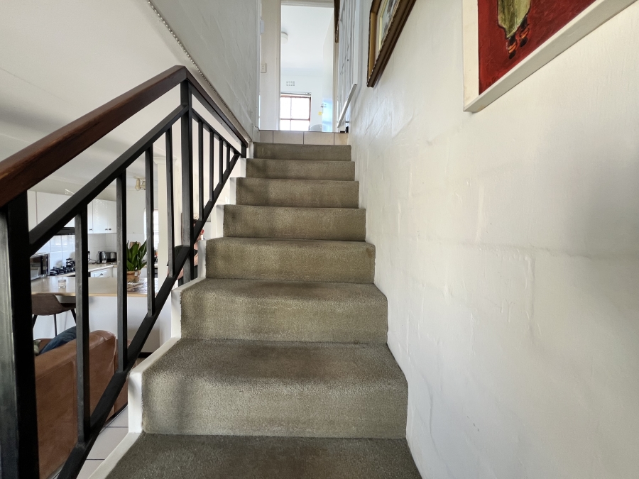 To Let 2 Bedroom Property for Rent in Parklands Western Cape